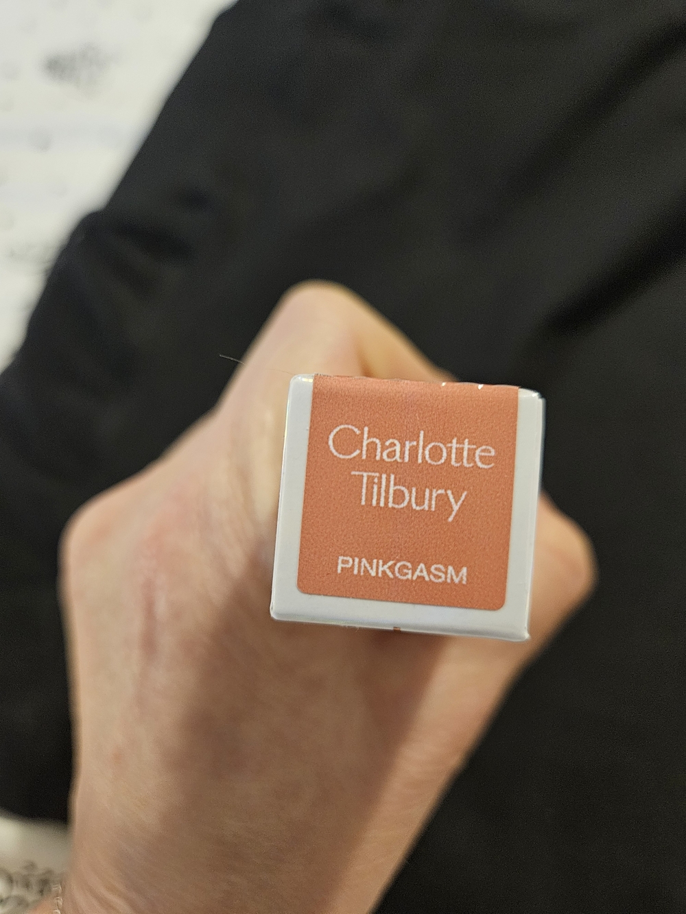 Charlotte Tilbury Pinkgasm Peach-Pink Blush Stick